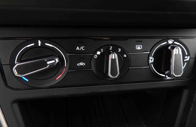 VOLKSWAGEN_VOLKSWAGEN_POLO_2551438_12.jpg VOLKSWAGEN_VOLKSWAGEN_POLO_2551438_12.jpg