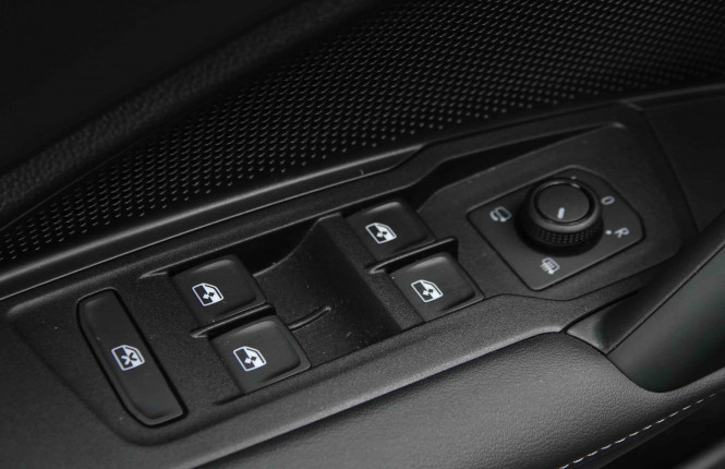 VOLKSWAGEN_VOLKSWAGEN_TAYRON_2653691_20.jpg
