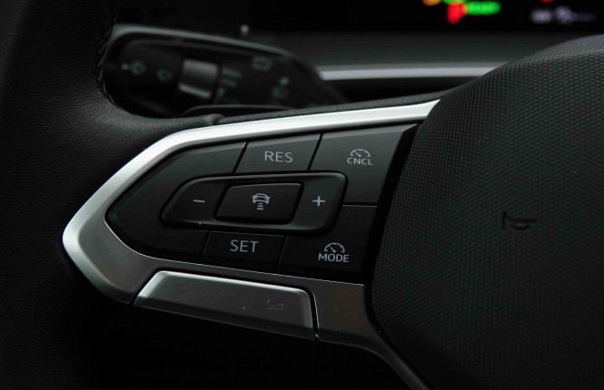 VOLKSWAGEN_VOLKSWAGEN_TAYRON_2654545_74.jpg