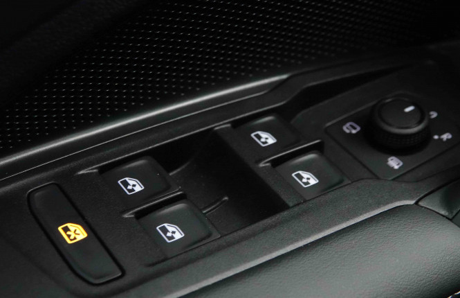 VOLKSWAGEN_VOLKSWAGEN_TAYRON_2654548_76.jpg VOLKSWAGEN_VOLKSWAGEN_TAYRON_2654548_76.jpg