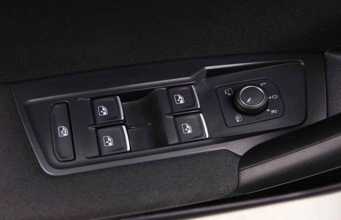VOLKSWAGEN_VOLKSWAGEN_TIGUANALLS_2548379_19.jpg