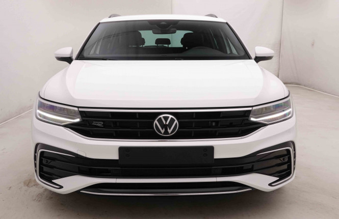 VOLKSWAGEN_VOLKSWAGEN_TIGUAN_2548713_23.jpg
