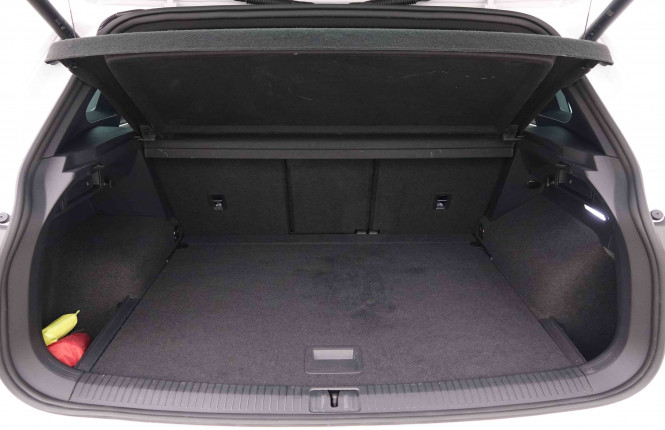VOLKSWAGEN_VOLKSWAGEN_TIGUAN_2548713_5.jpg