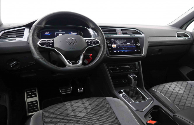 VOLKSWAGEN_VOLKSWAGEN_TIGUAN_2548713_8.jpg