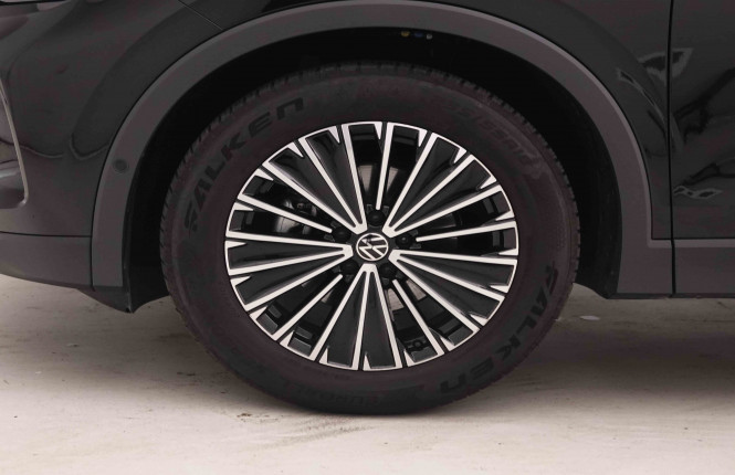 VOLKSWAGEN_VOLKSWAGEN_TIGUAN_2551097_23.jpg