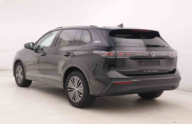 VOLKSWAGEN_VOLKSWAGEN_TIGUAN_2551097_28.jpg