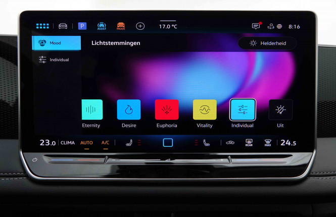 VOLKSWAGEN_VOLKSWAGEN_TIGUAN_2652542_14.jpg