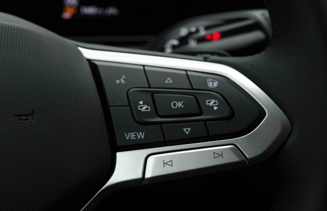 VOLKSWAGEN_VOLKSWAGEN_TIGUAN_2652542_20.jpg