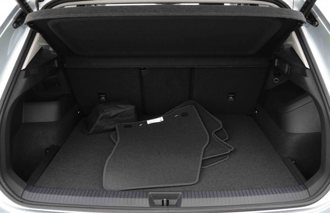 VOLKSWAGEN_VOLKSWAGEN_TIGUAN_2652546_5.jpg