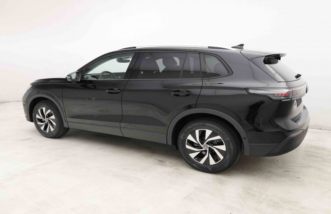 VOLKSWAGEN_VOLKSWAGEN_TIGUAN_2652550_28.jpg