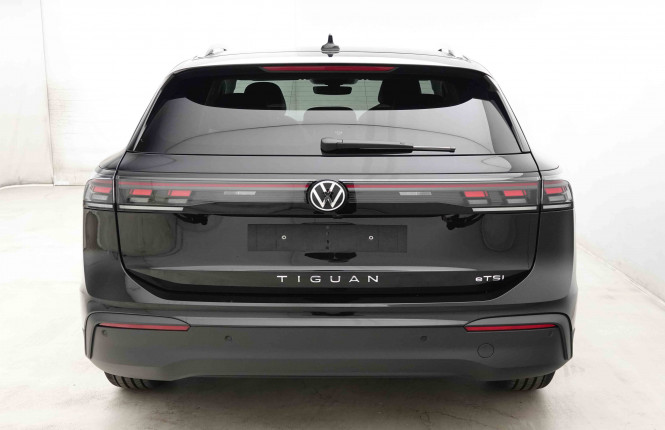 VOLKSWAGEN_VOLKSWAGEN_TIGUAN_2652550_30.jpg
