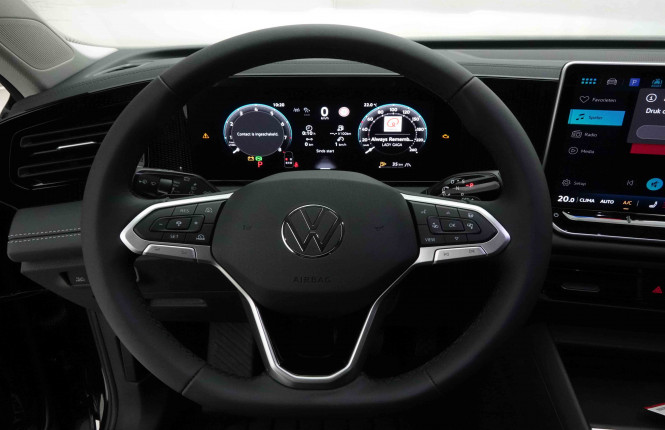 VOLKSWAGEN_VOLKSWAGEN_TIGUAN_2652550_9.jpg