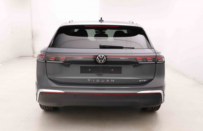 VOLKSWAGEN_VOLKSWAGEN_TIGUAN_2652947_31.jpg