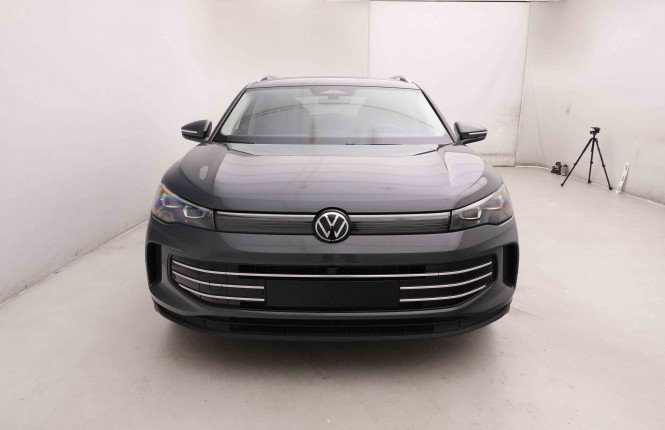 VOLKSWAGEN_VOLKSWAGEN_TIGUAN_2652949_26.jpg