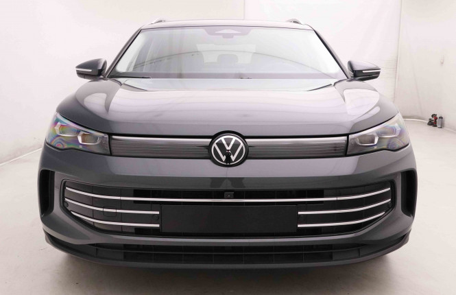 VOLKSWAGEN_VOLKSWAGEN_TIGUAN_2652950_27.jpg