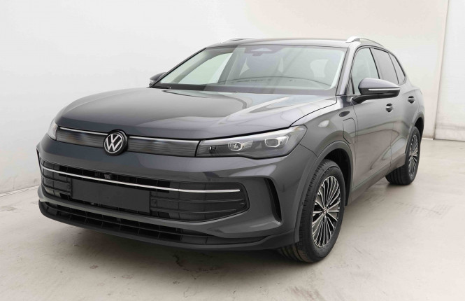 VOLKSWAGEN_VOLKSWAGEN_TIGUAN_2653513_25.jpg
