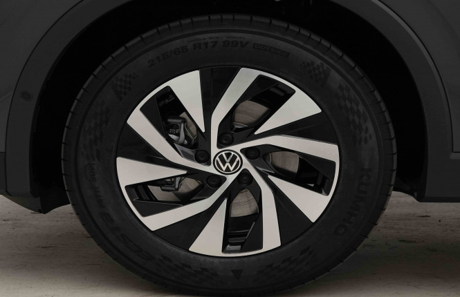 VOLKSWAGEN_VOLKSWAGEN_TIGUAN_2653515_23.jpg