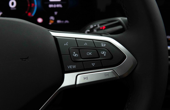 VOLKSWAGEN_VOLKSWAGEN_TIGUAN_2654011_20.jpg
