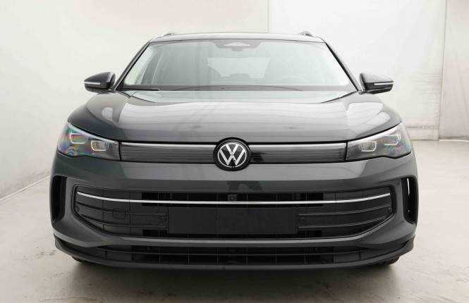VOLKSWAGEN_VOLKSWAGEN_TIGUAN_2654011_27.jpg