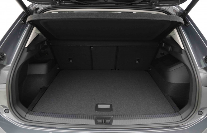 VOLKSWAGEN_VOLKSWAGEN_TIGUAN_2654011_5.jpg