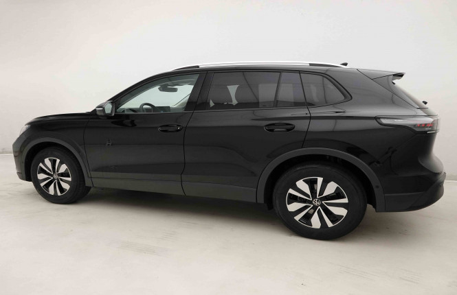 VOLKSWAGEN_VOLKSWAGEN_TIGUAN_2654012_28.jpg