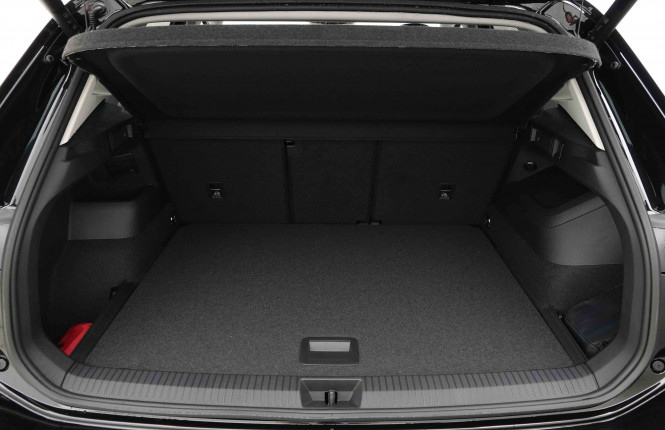 VOLKSWAGEN_VOLKSWAGEN_TIGUAN_2654012_5.jpg