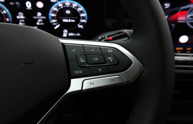 VOLKSWAGEN_VOLKSWAGEN_TIGUAN_2654014_20.jpg