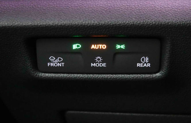 VOLKSWAGEN_VOLKSWAGEN_TIGUAN_2654014_21.jpg