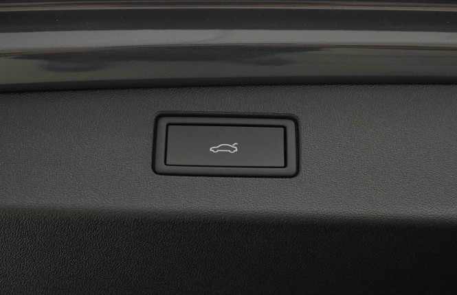 VOLKSWAGEN_VOLKSWAGEN_TIGUAN_2654015_6.jpg
