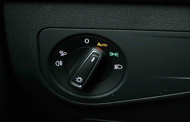 VOLKSWAGEN_VOLKSWAGEN_TIGUAN_2654206_19.jpg