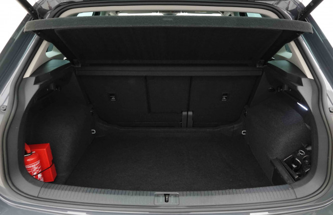 VOLKSWAGEN_VOLKSWAGEN_TIGUAN_2654206_5.jpg