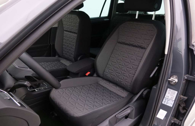 VOLKSWAGEN_VOLKSWAGEN_TIGUAN_2654292_33.jpg