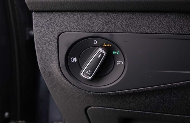 VOLKSWAGEN_VOLKSWAGEN_TIGUAN_2654292_35.jpg