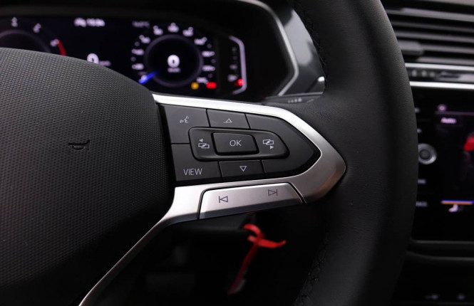 VOLKSWAGEN_VOLKSWAGEN_TIGUAN_2654292_44.jpg