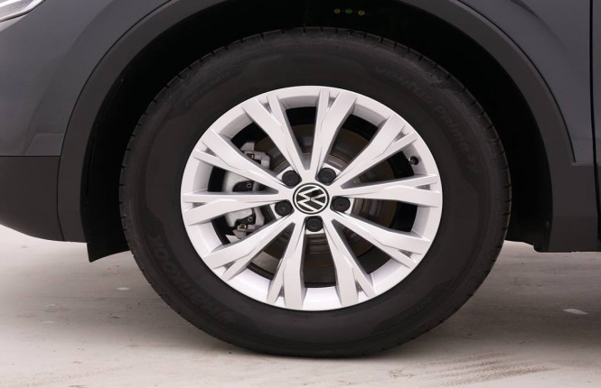 VOLKSWAGEN_VOLKSWAGEN_TIGUAN_2654292_46.jpg