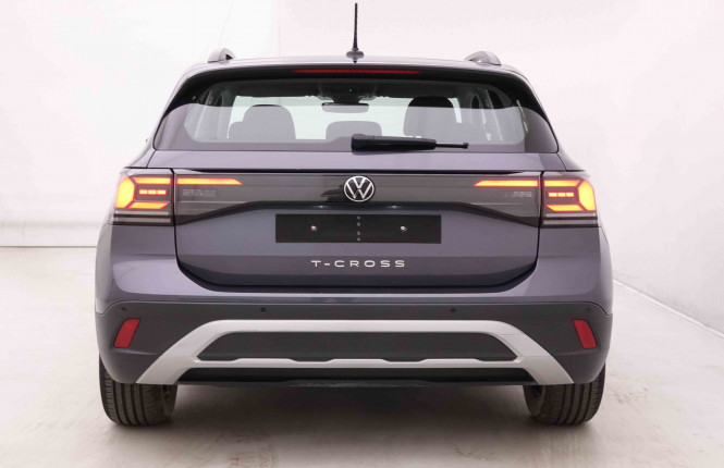 VOLKSWAGEN_VOLKSWAGEN_T_CROSS_2549405_25.jpg