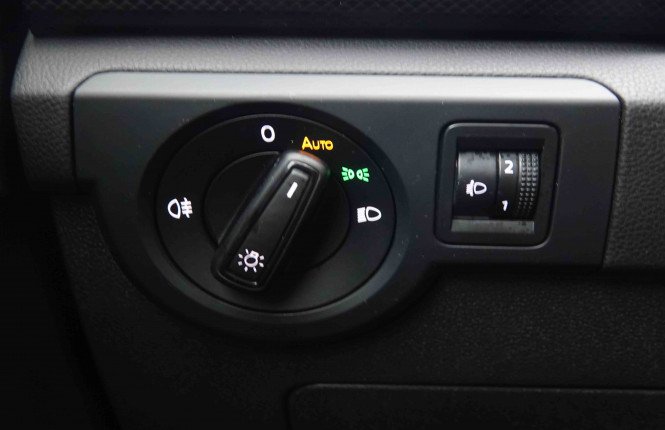VOLKSWAGEN_VOLKSWAGEN_T_CROSS_2549664_9.jpg