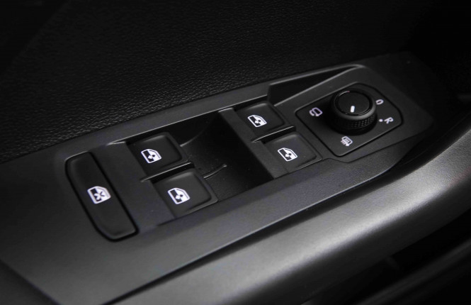 VOLKSWAGEN_VOLKSWAGEN_T_CROSS_2551144_15.jpg VOLKSWAGEN_VOLKSWAGEN_T_CROSS_2551144_15.jpg