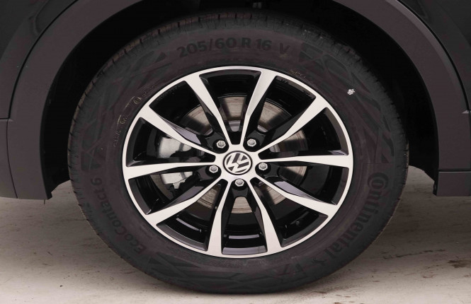 VOLKSWAGEN_VOLKSWAGEN_T_CROSS_2551144_16.jpg VOLKSWAGEN_VOLKSWAGEN_T_CROSS_2551144_16.jpg