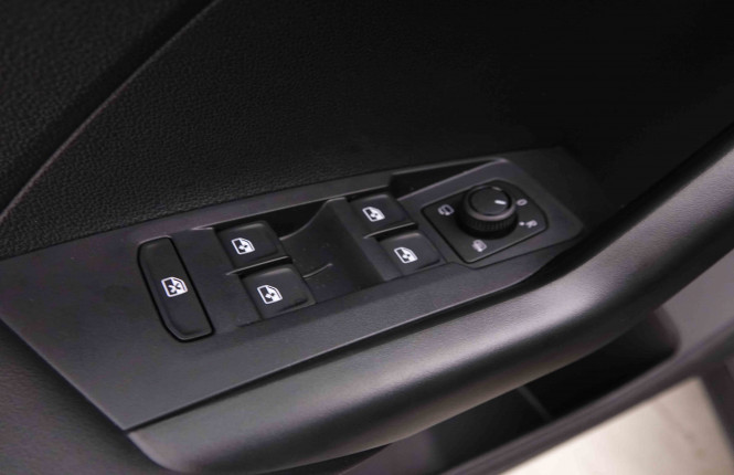 VOLKSWAGEN_VOLKSWAGEN_T_CROSS_2551147_19.jpg VOLKSWAGEN_VOLKSWAGEN_T_CROSS_2551147_19.jpg