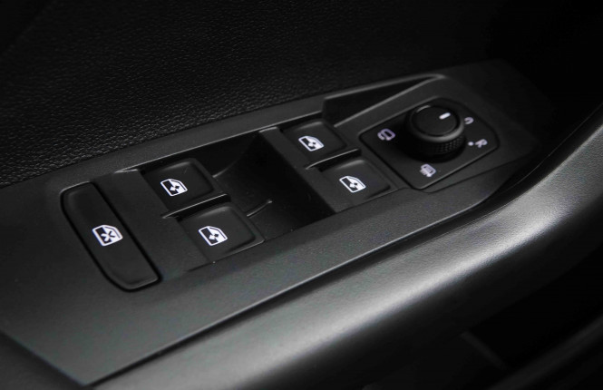 VOLKSWAGEN_VOLKSWAGEN_T_CROSS_2551149_19.jpg VOLKSWAGEN_VOLKSWAGEN_T_CROSS_2551149_19.jpg