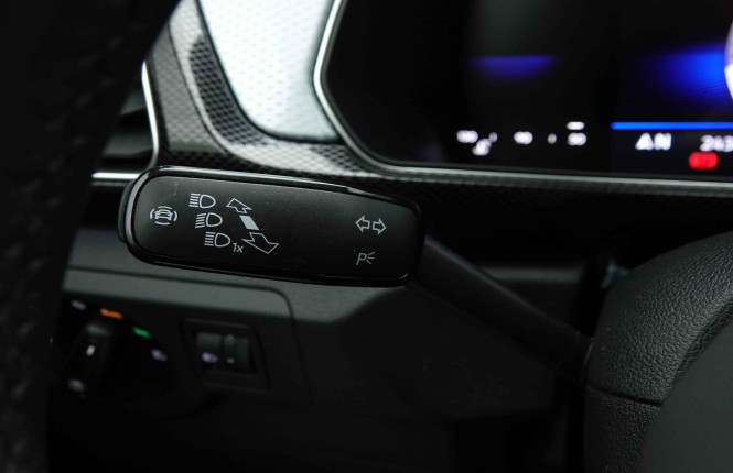 VOLKSWAGEN_VOLKSWAGEN_T_CROSS_2653072_15.jpg