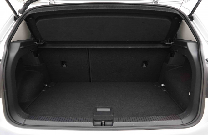 VOLKSWAGEN_VOLKSWAGEN_T_CROSS_2653072_5.jpg