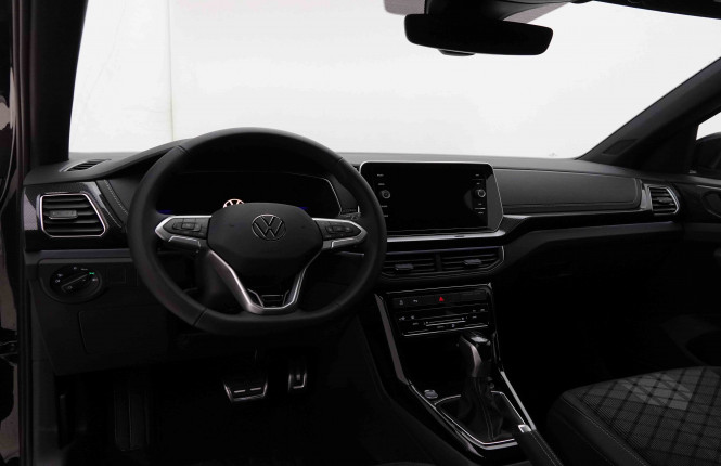 VOLKSWAGEN_VOLKSWAGEN_T_CROSS_2653180_7.jpg