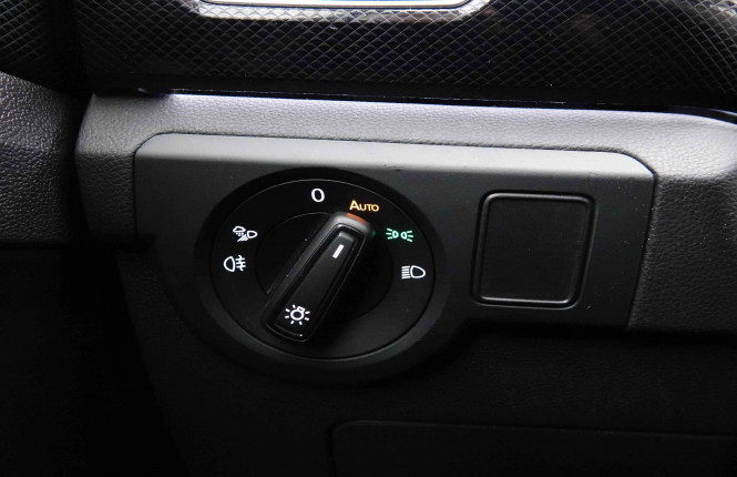 VOLKSWAGEN_VOLKSWAGEN_T_CROSS_2653242_17.jpg