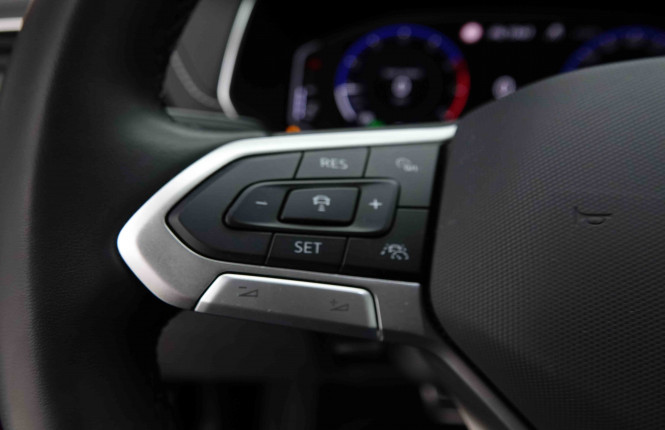 VOLKSWAGEN_VOLKSWAGEN_T_CROSS_2653242_45.jpg