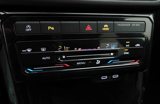 VOLKSWAGEN_VOLKSWAGEN_T_CROSS_2653245_12.jpg