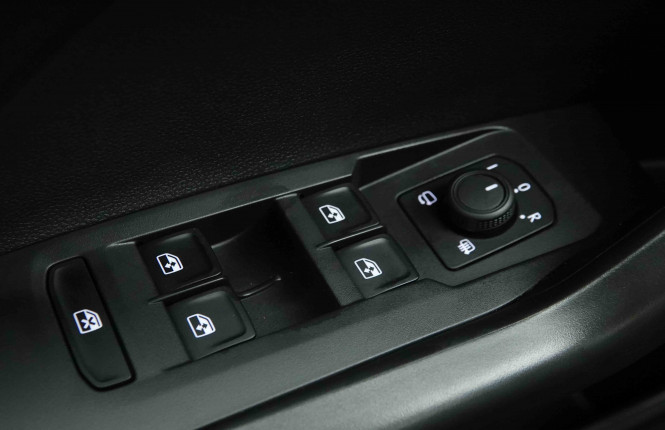 VOLKSWAGEN_VOLKSWAGEN_T_CROSS_2653623_19.jpg VOLKSWAGEN_VOLKSWAGEN_T_CROSS_2653623_19.jpg