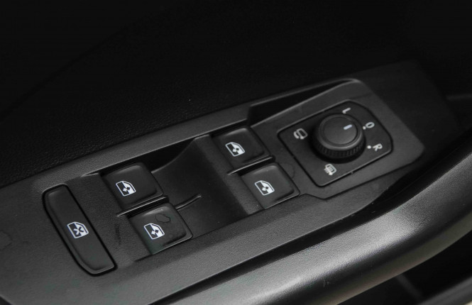 VOLKSWAGEN_VOLKSWAGEN_T_CROSS_2653626_19.jpg VOLKSWAGEN_VOLKSWAGEN_T_CROSS_2653626_19.jpg