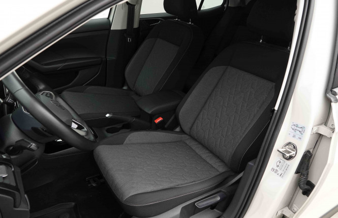 VOLKSWAGEN_VOLKSWAGEN_T_CROSS_2653626_6.jpg VOLKSWAGEN_VOLKSWAGEN_T_CROSS_2653626_6.jpg